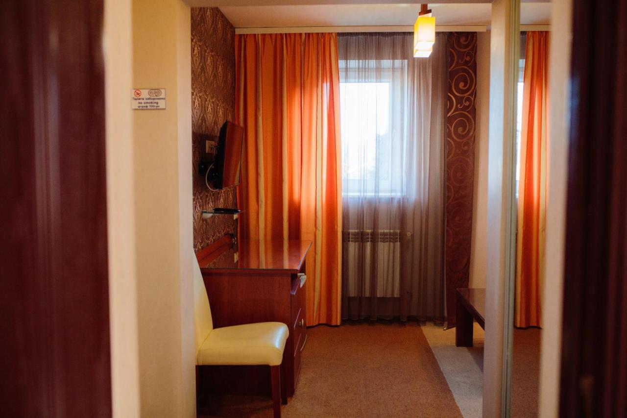 Lyuboml Euro汽车旅馆 外观 照片